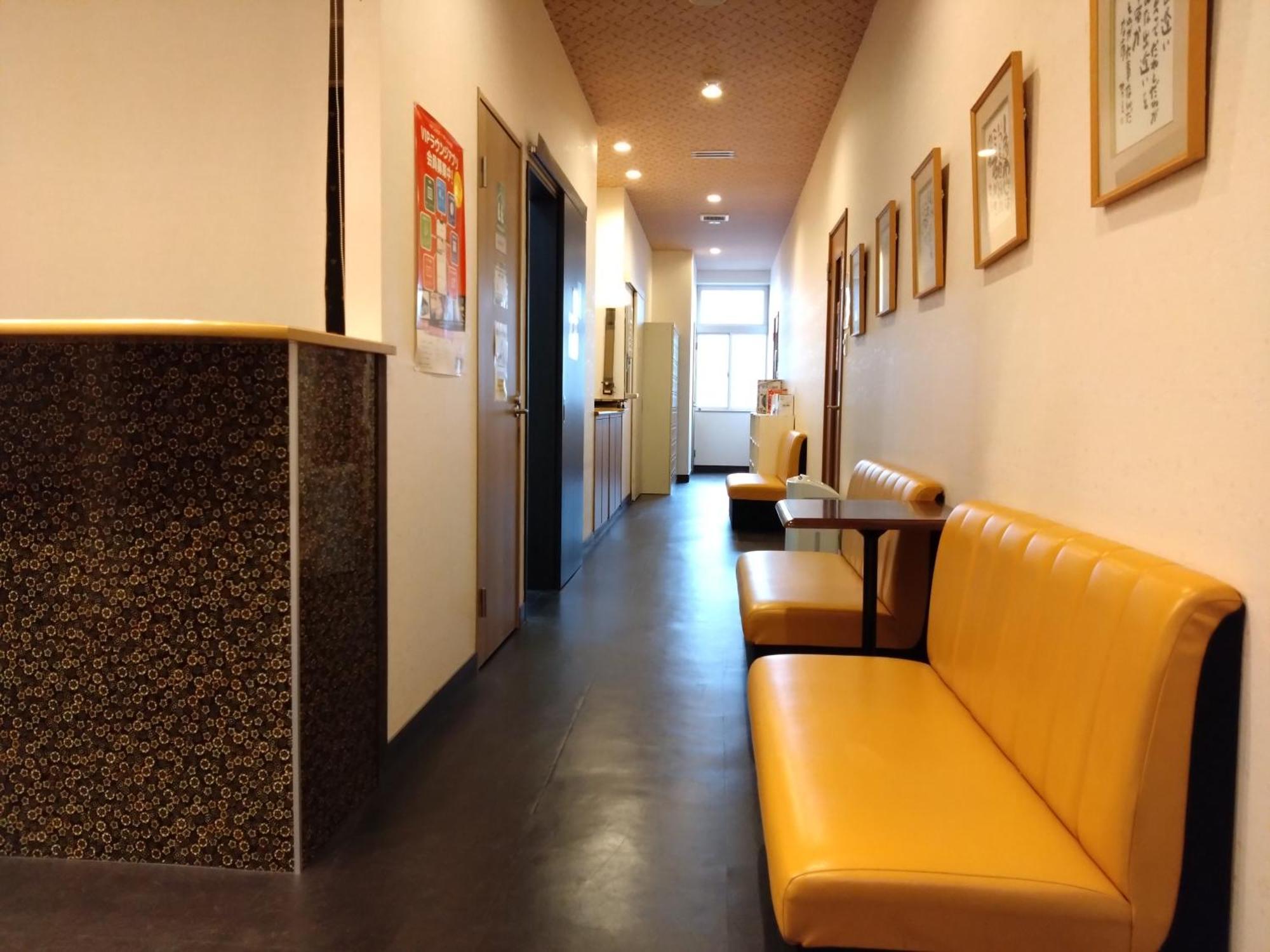 Cafe&Hostel Kimi To Ichigo โอซาก้า ภายนอก รูปภาพ
