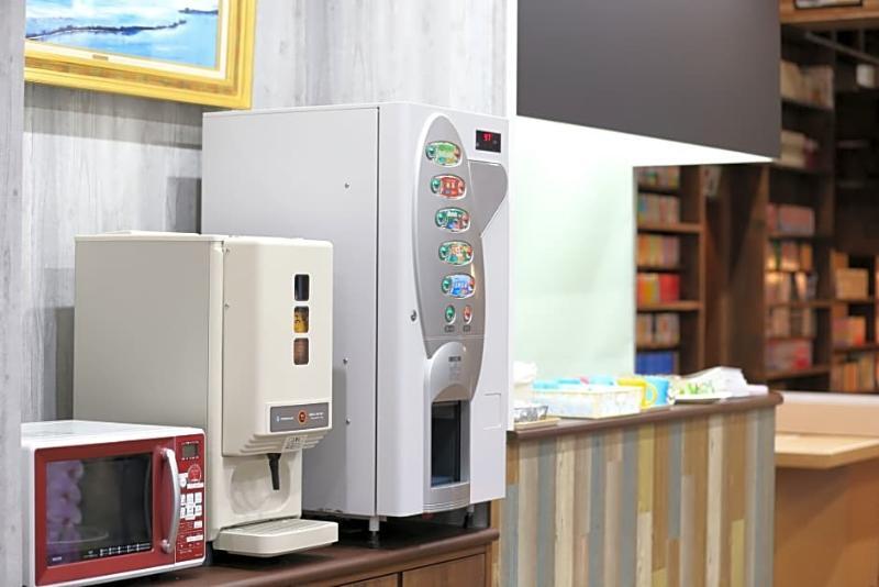 Cafe&Hostel Kimi To Ichigo โอซาก้า ภายนอก รูปภาพ